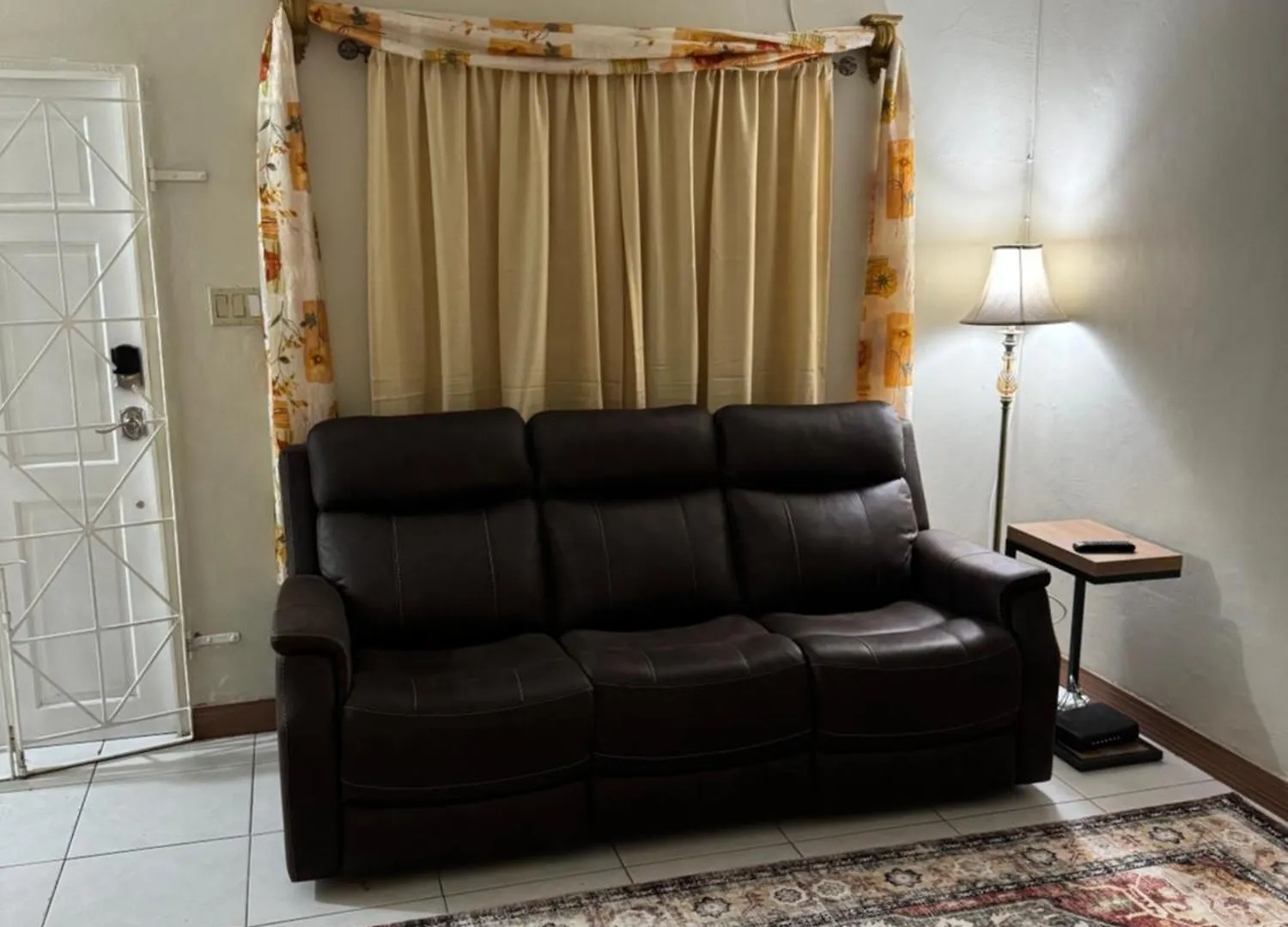 Charming Townhouse Villa Kingston